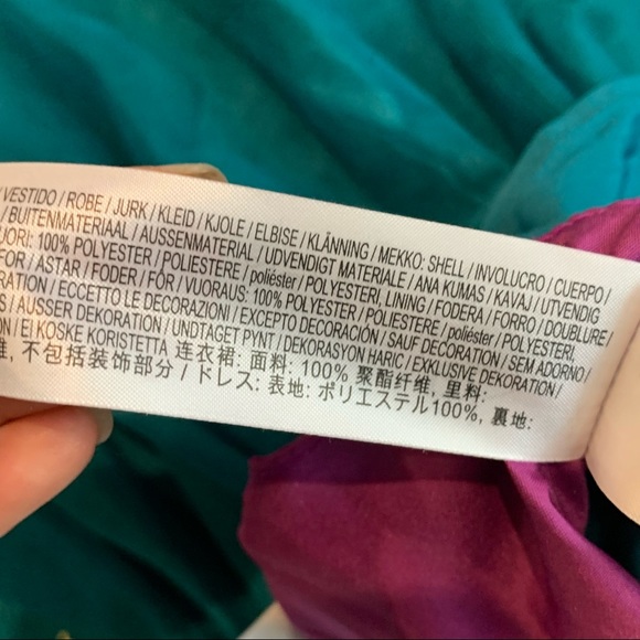 Disney’s Frozen Elsa and Anna dress up costumes - Picture 4 of 8